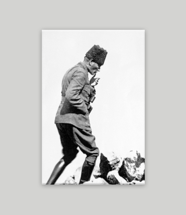 Atatürk Dikey Kanvas Tablo 7